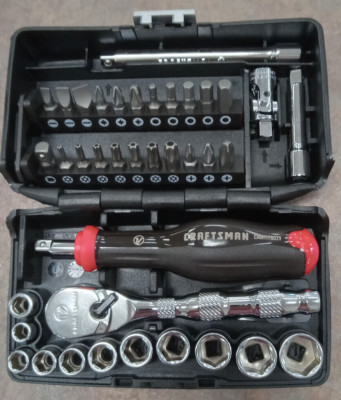 Craftsman CMMT45750V V-Series 36-Pc SAE 1/4'' Drive 6pt Shallow Socket Set