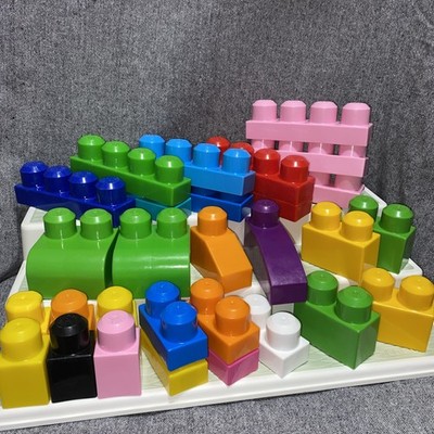 Assorted Mega Bloks Building Blocks Lot   First Builders