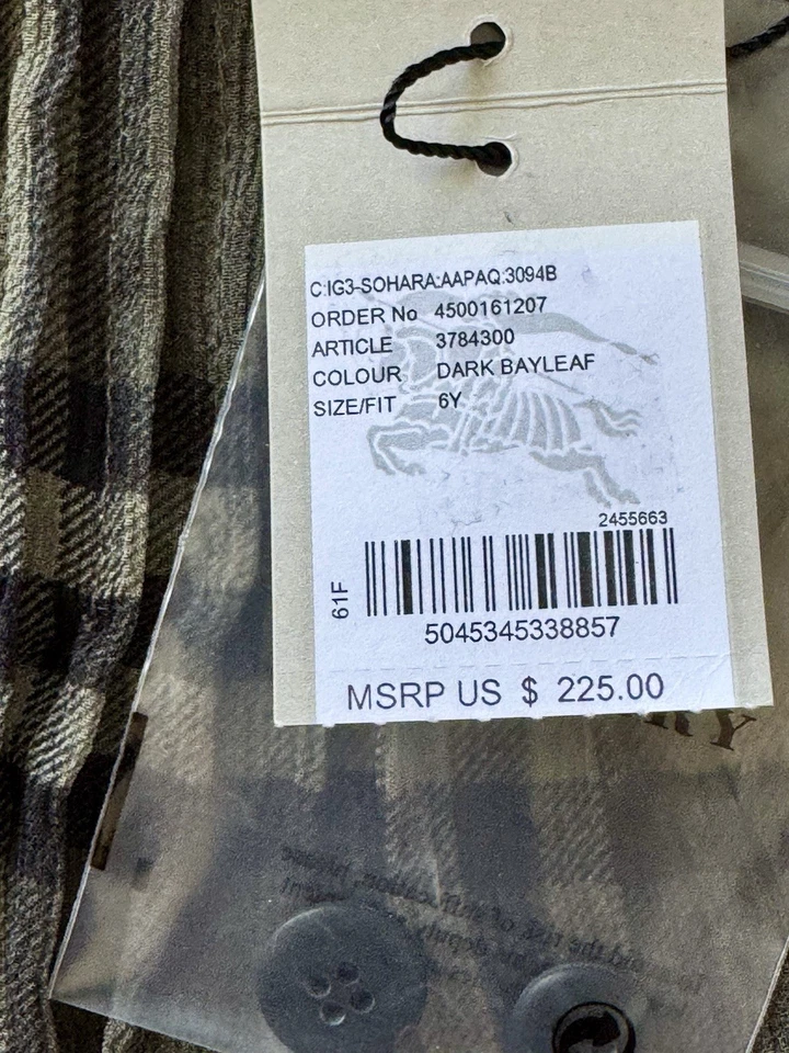 Saia plissada xadrez infantil Burberry tamanho 6Y nova - Imagem 3 de 4