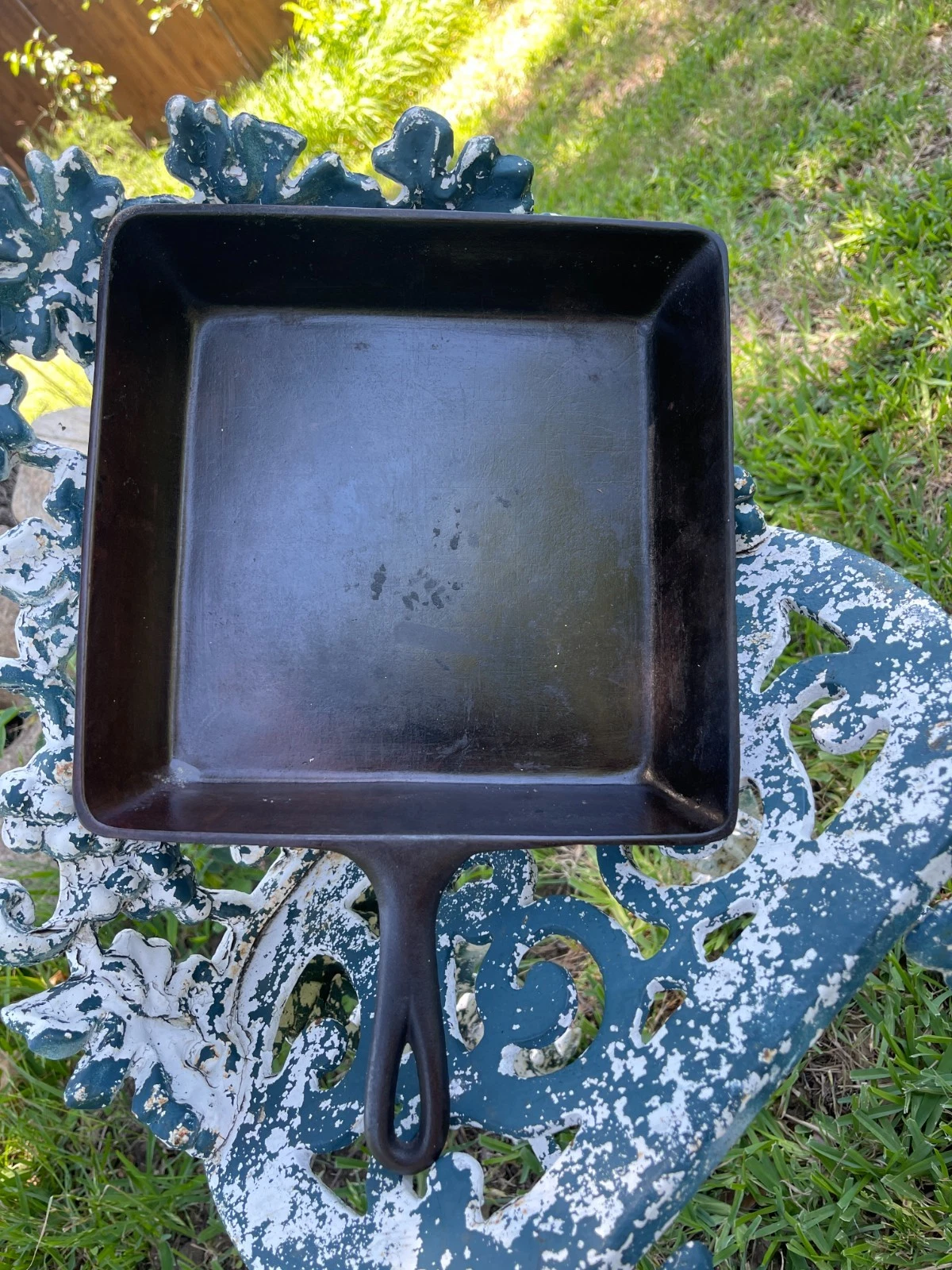 Vintage Wagner Cast Iron Square Skillet Unmarked 9.5x7.5 USA