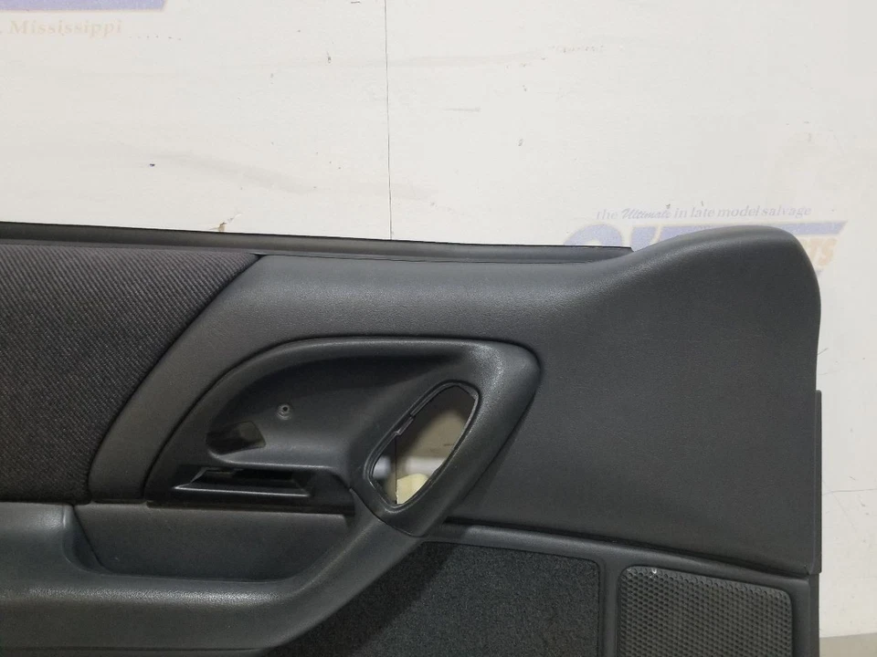 94 1994 CHEVY CAMARO Z28 DOOR TRIM PANEL FRONT LEFT DRIVER GRAY  - Image 4 of 4