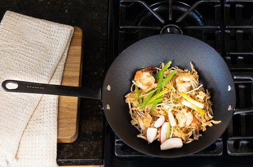 Scanpan Black Edition Nonstick Wok, 12-Inch - Picture 5 of 6