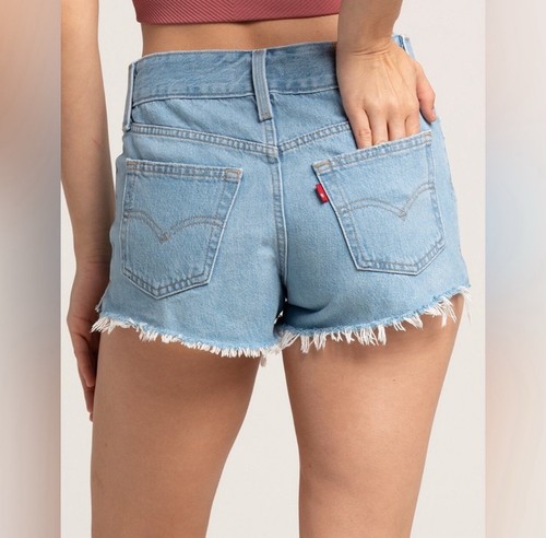 NEW LEVI’S SUPER LOW DENIM BLUE JEAN SOFT RAW HEM SHORTS SZ 31