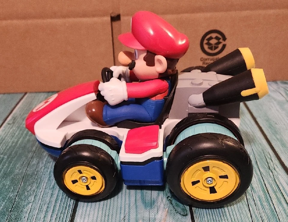 🔥Super Mario Kart 8 Nintendo RC Racer W/remote (READ)🔥 - Image 4 of 4