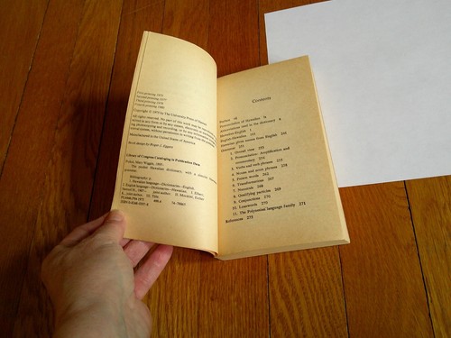 The Pocket Hawaiian Dictionary Paperback Reference 1980 Handy Tourist Hawaii - Imagen 2 de 8