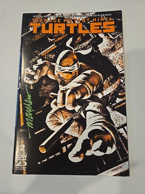 TMNT #2 MIKE MAYHEW TRADE DRESS VARIANT SIGNED W COA 