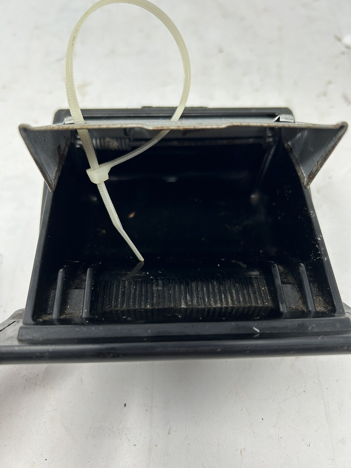 Picture 3 of 6