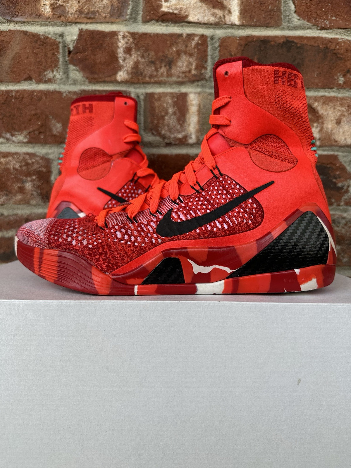 Nike Kobe 9 Elite Christmas 2014 Size 8.5 Basketball Shoes