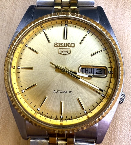 Vintage SEIKO 5 Men's Watch Automatic Japan Two Tone 7009 , Day/Date