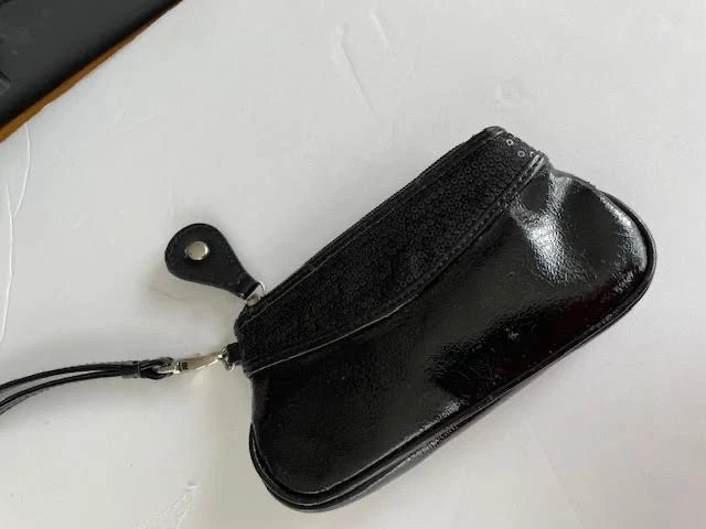 Muñequera pequeña negra New York Company lentejuelas Y2K baguette bling años 2000 salir Foto 3 de 4