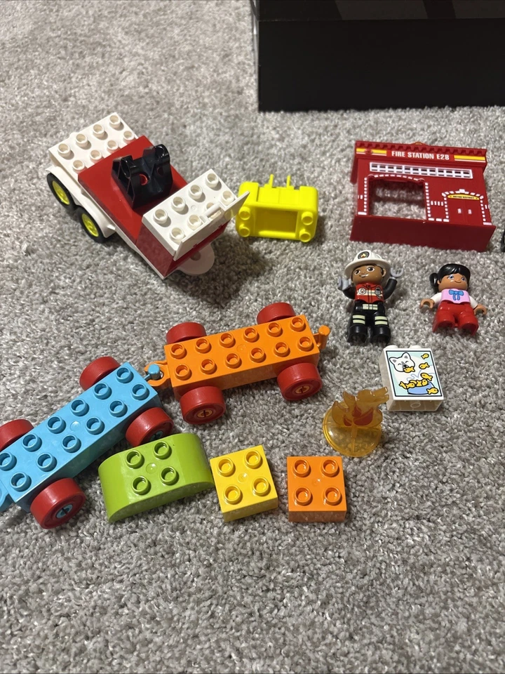 LEGO Duplo Zoo/Bombero: Animales, Personas, Coche, Jirafa, Oso Polar, Elefante Foto 3 de 4