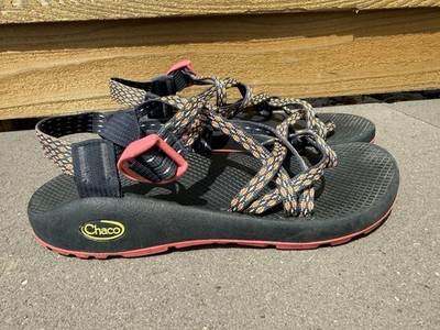 Chaco Cloud Sandals Womens Size 9 Strappy Outdoor River Hike Pink Pattern Strap