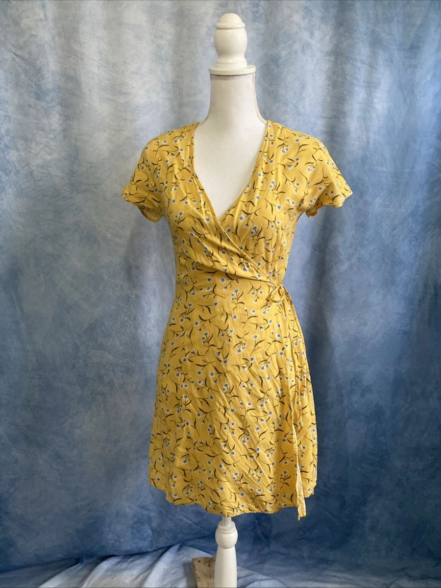 h&m ladies floral wrap dress product info and reviews Women's Black/Floral Tie-detail wrap dress