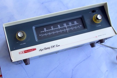 Cute Heathkit High Fiderlity AJ-31 tube FM tuner, repairman checked