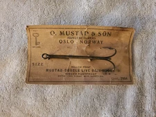 Vintage Rare O.Mustad & Son #7904 Size 2/0 Double Live Bait Hook on Paper Displa