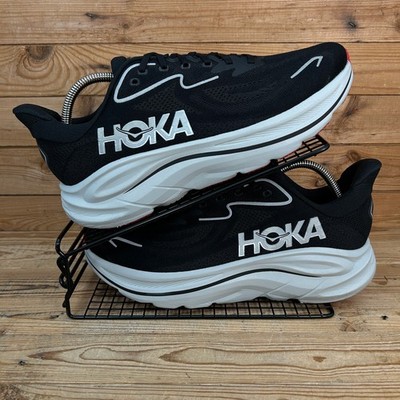 Hoka One One Turnschuhe Herren Gr. UK 10,5 Clifton 10 schwarz silber Straßenlaufschuhe