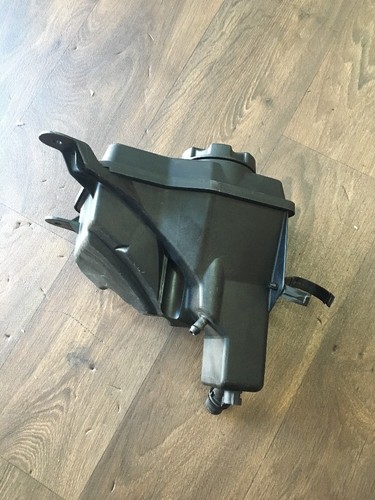 BMW E90 E91 E92 E93 E87 E88 E84 Kühlwasser Behälter Ausgleichsbehälter 7804890