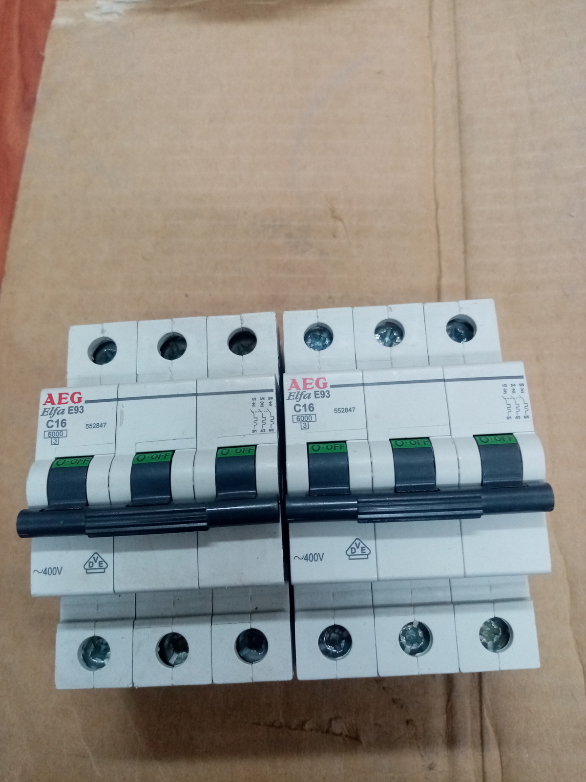 552847 AEG E93C16 16A 3-pole MCB 6kA FREE DHL EXPRESS SHIPPING | eBay 