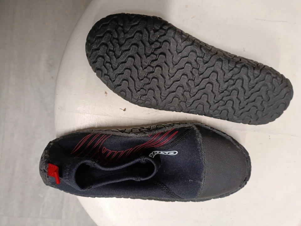 Osprey Water Shoes Size 3 - Image 4 of 4