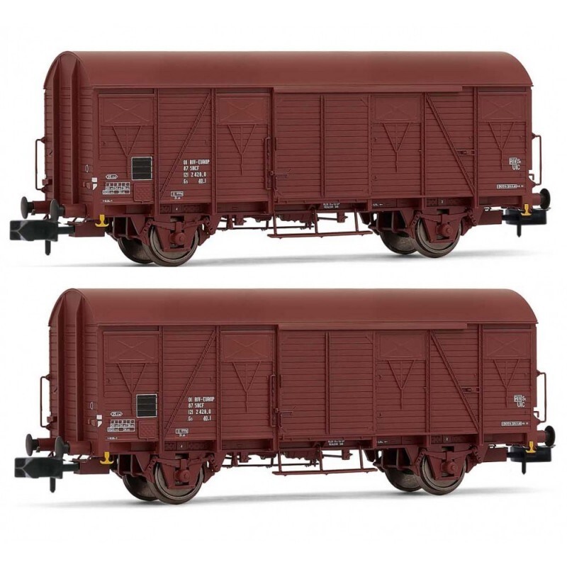 Arnold HN6515 SNCF Set 2 Closed Car G4, Red Livery Wagon Scale N 1/160