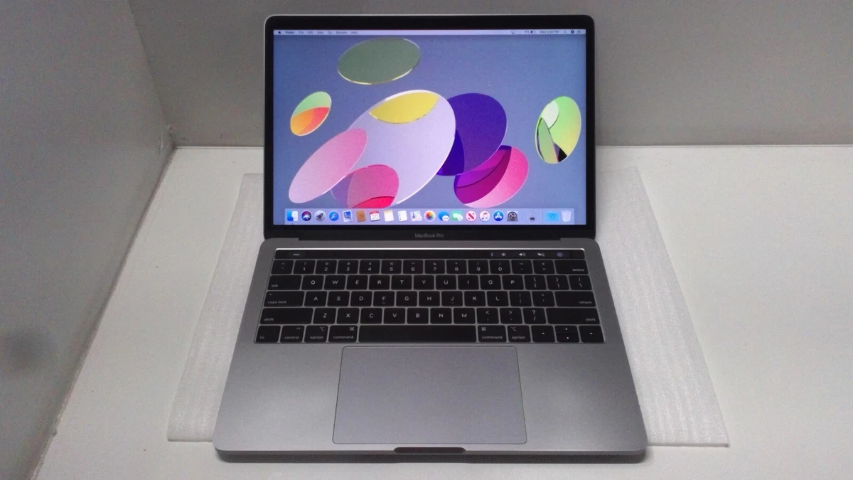 MacBook Pro 2018 i7 16GB 512GB A1989