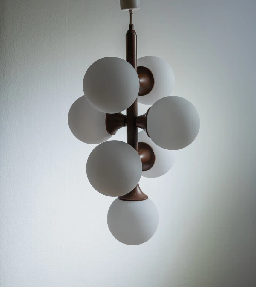 Colgante Stilnovo Moderno KAISER ART DECO Marrón con 7 Globos de Vidrio Ópalo Blanco Foto 4 de 4