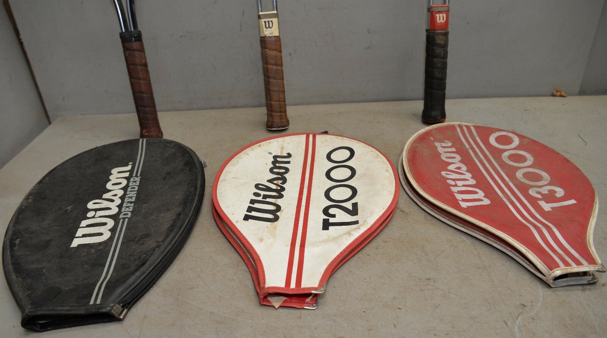 3 vintage Wilson tennis rackets T2000 T3000 & Defender collectible sports lot