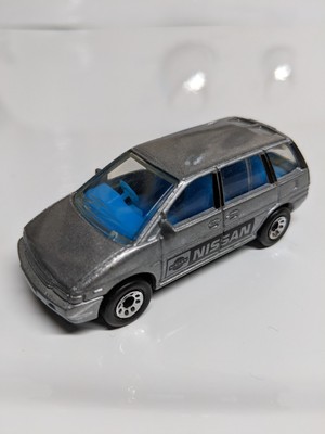 Matchbox Nissan Prairie Minivan 1990 