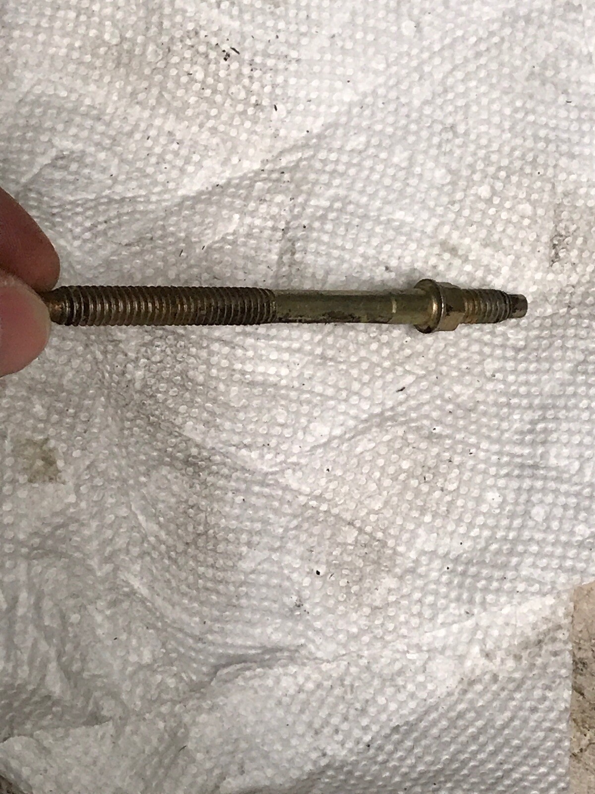 OEM GOOD USED BRIGGS AND STRATTON INTEK CARBURETOR STUD 591260 eBay