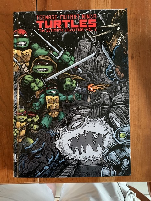 TMNT Ultimate Collection: Teenage Mutant Ninja Turtles: the Ultimate Collection Volume 1 by