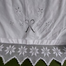 Antica finta striscia ricamata a mano cm 268x67+bordo Anche da altare?