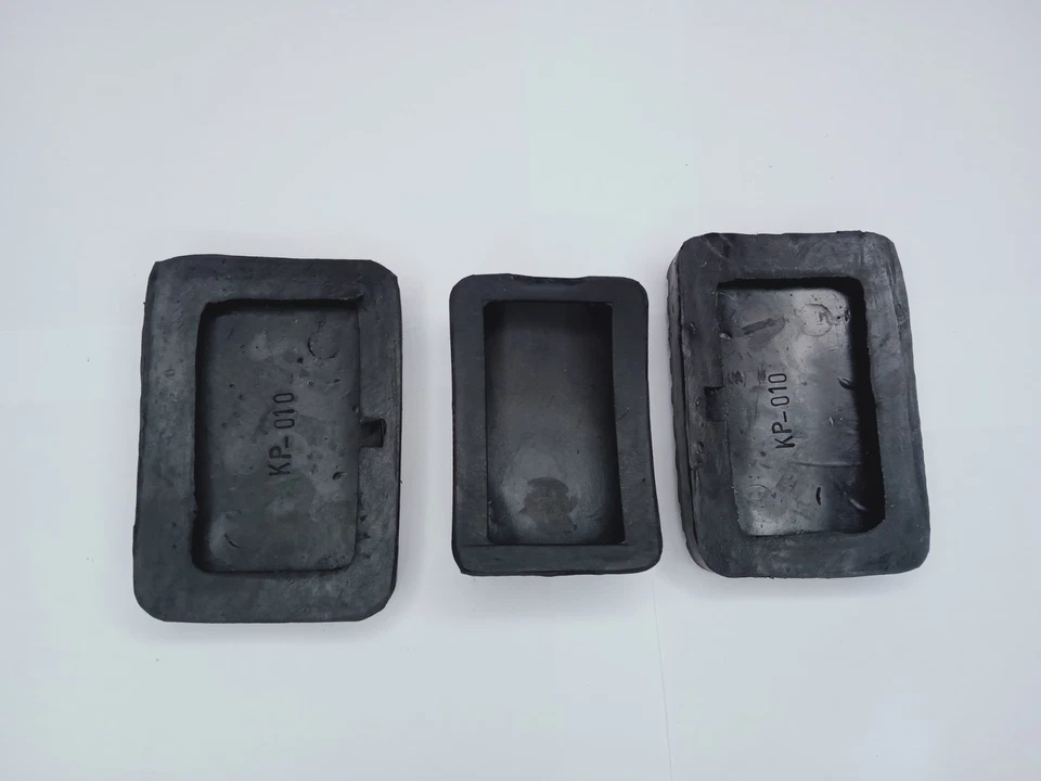 JUEGO DE PASTILLAS PEDAL ACELERADOR FRENO EMBRAGUE TOYOTA LAND CRUISER FJ40 FJ45 BJ40 TEMPRANOS Foto 3 de 4