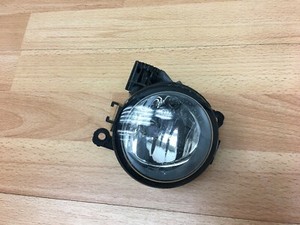 BMW X5 F15 Nebelscheinwerfer Nebelleuchte Nebellicht Vorne Rechts 89208441