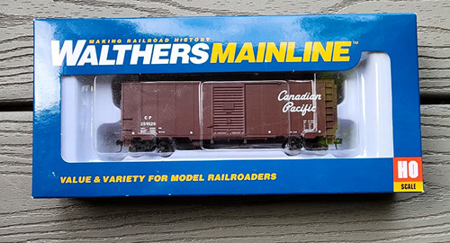 WALTHERS MAINLINE 1/87 HO C.P. 40' 1944 AAR BOXCAR RD. # 259520 F/S # 910-1756 | Zustand: New