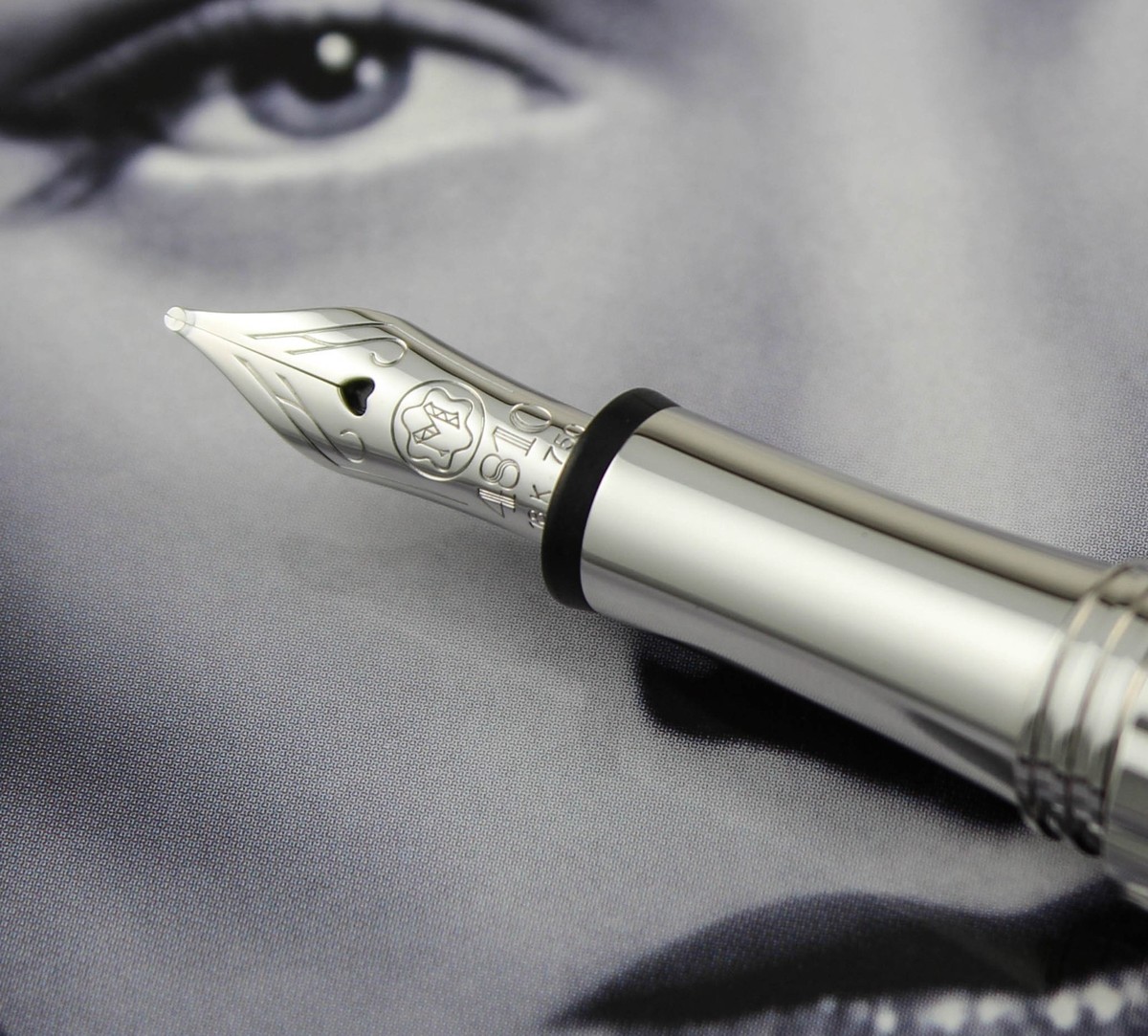 Montblanc Marlene Dietrich Special Edition Fountain Pen - M | eBay