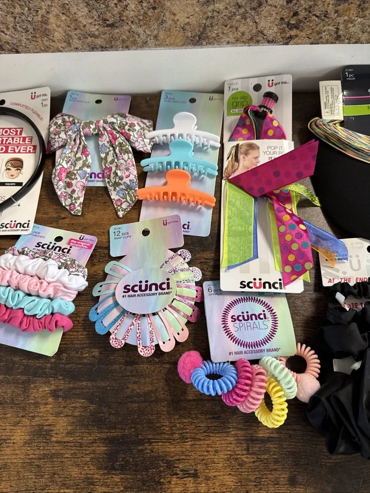12 Piece Scunci Lot: Headbands, Clips & Scrunchies: Multicolor #5 - Image 3 of 4