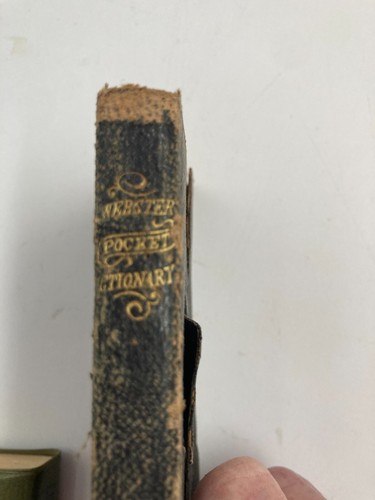 Antique 1867 Pocket DICTIONARY Leather Fold Over Cover ~ NOAH WEBSTER -RARE BOOK - Picture 4 of 10