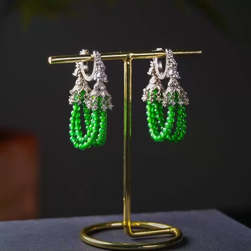 gorgeous 2-3mm natural green jade dangle earring 925s(t) - Picture 3 of 3