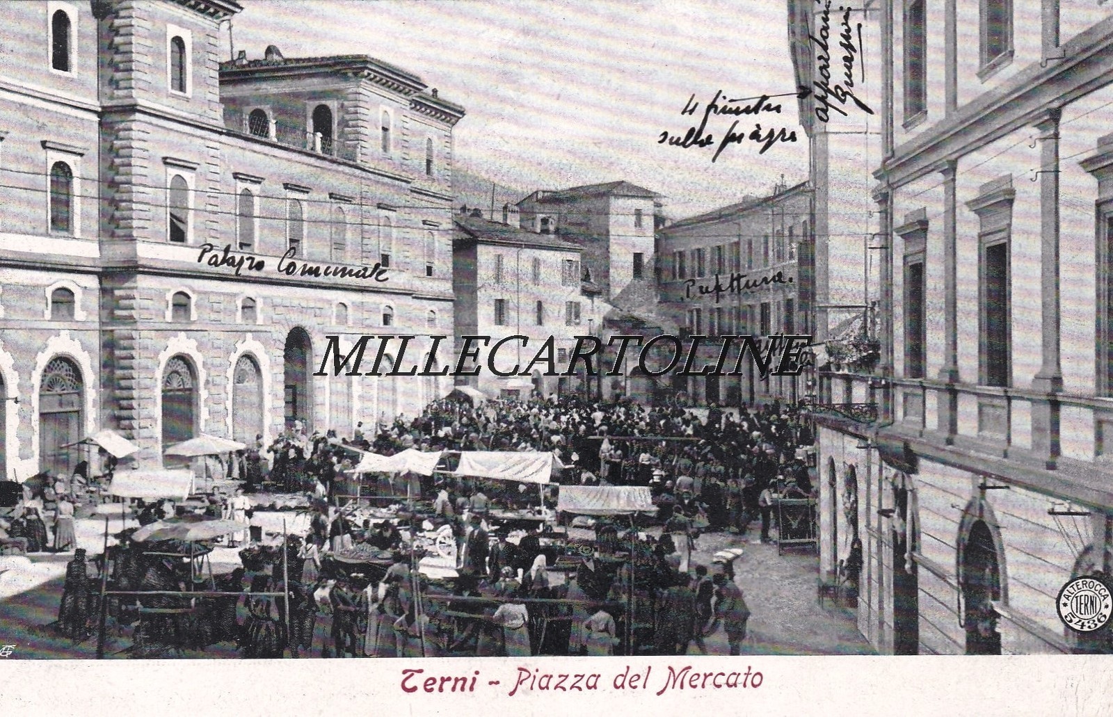 Foto 1 di 2
