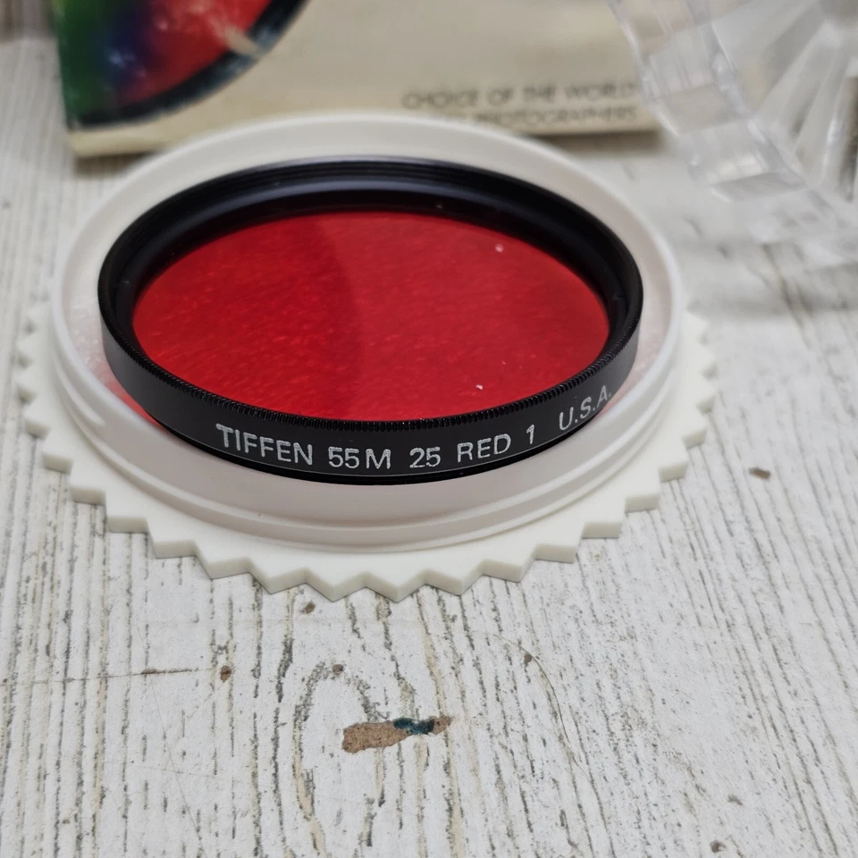 Vintage TIFFEN 55mm Screw In Lens Filter #11 Green 1 Made in the USA B&W - Image 3 of 4