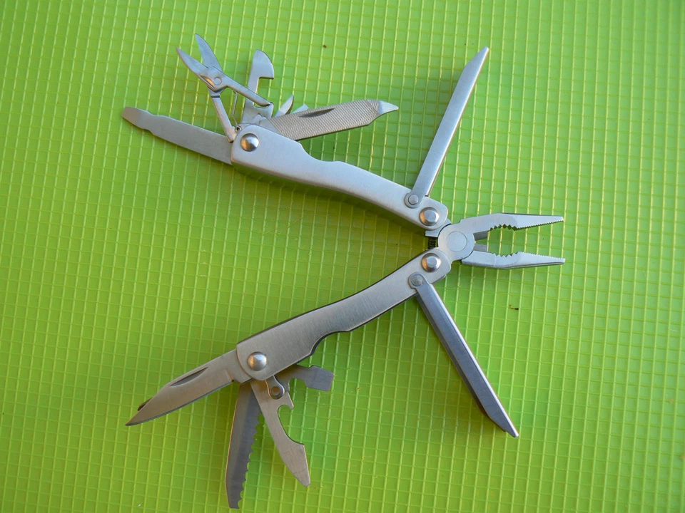 True Multi Tool Midi TU12 Pocket Tool - Stainless Multi Tool Plier Knife Au Ship - Image 2 of 4