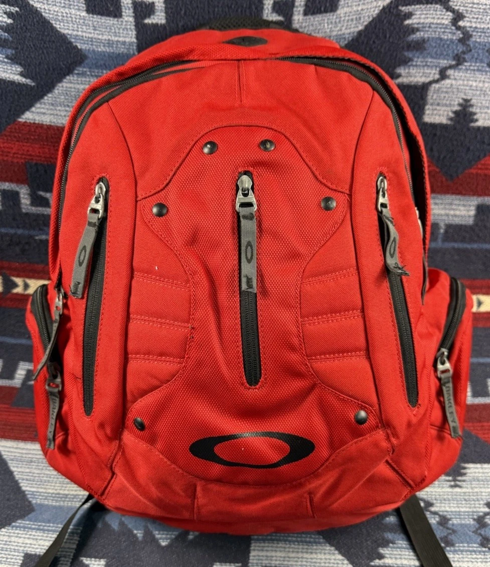 Preços baixos em Mochila Oakley ICON | eBay