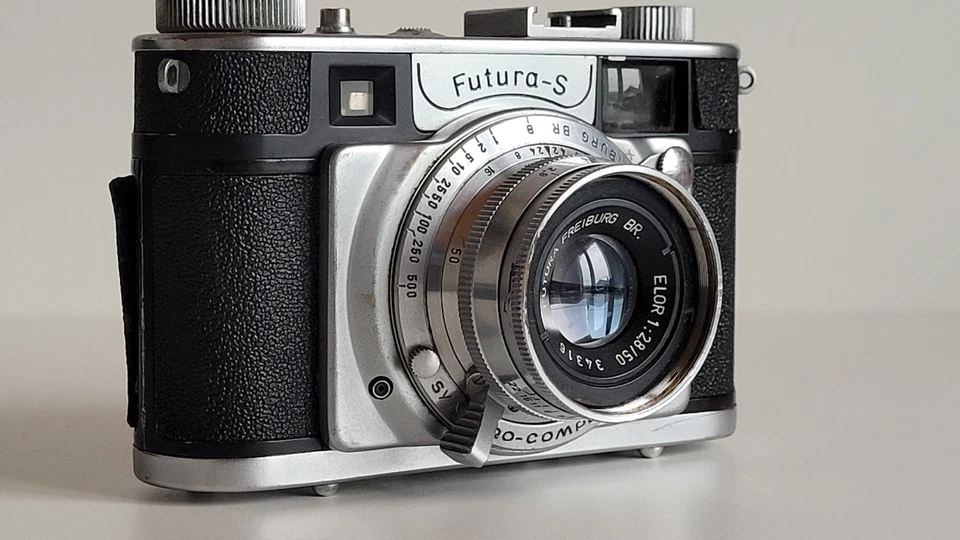 Seltene Futura C mit Futura Elor 2,8 /50 Objektiv, Sonnenblende, UV Filter, BT - Bild 3 von 4