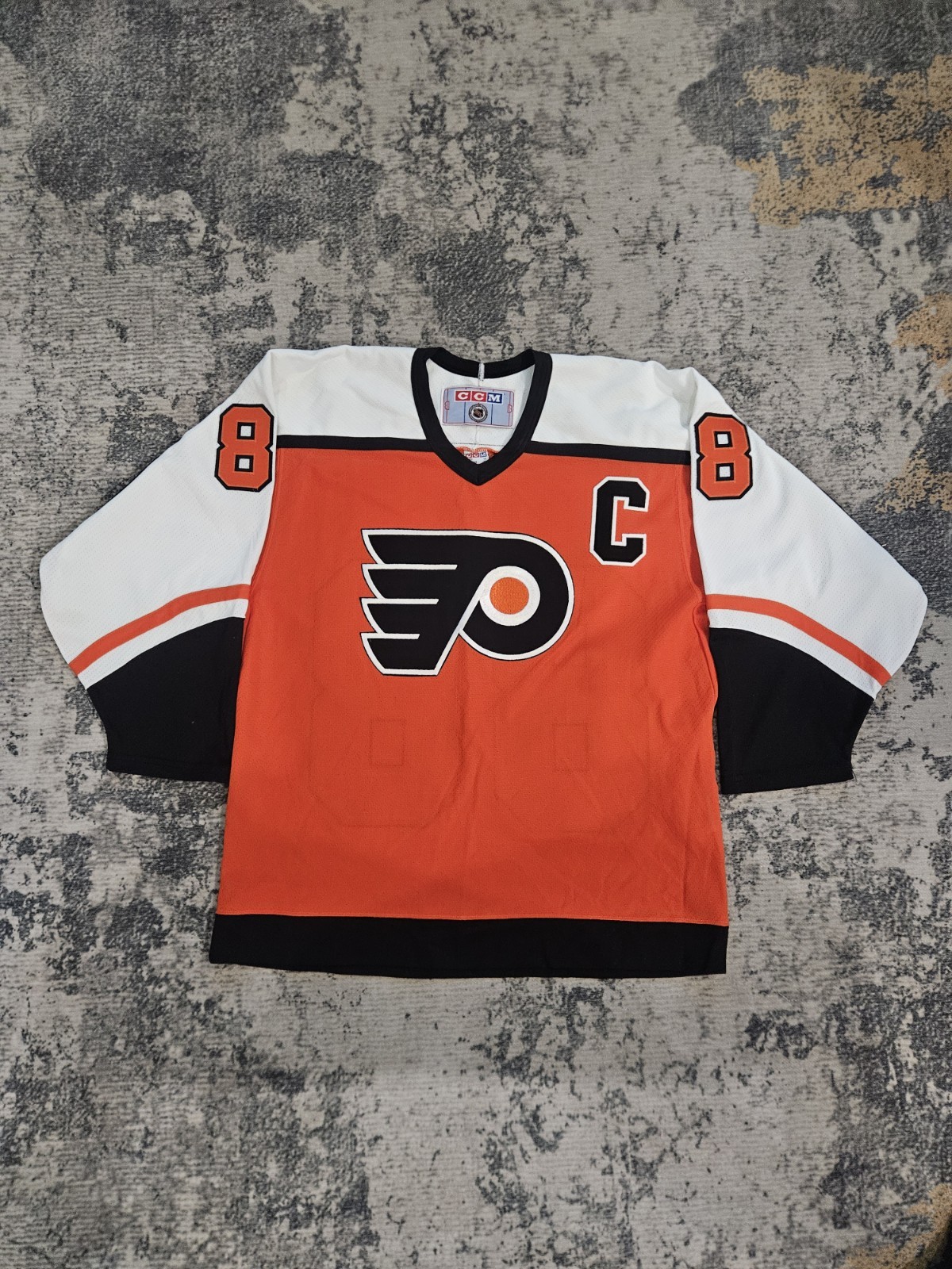 CCM Philadelphia Flyers Eric Lindros #88 Men’s M NHL Hockey Jersey Orange