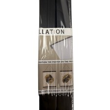 NIB Versatile 36" Magnetic Poster Hanger in Black - Change Your Artwork Easily