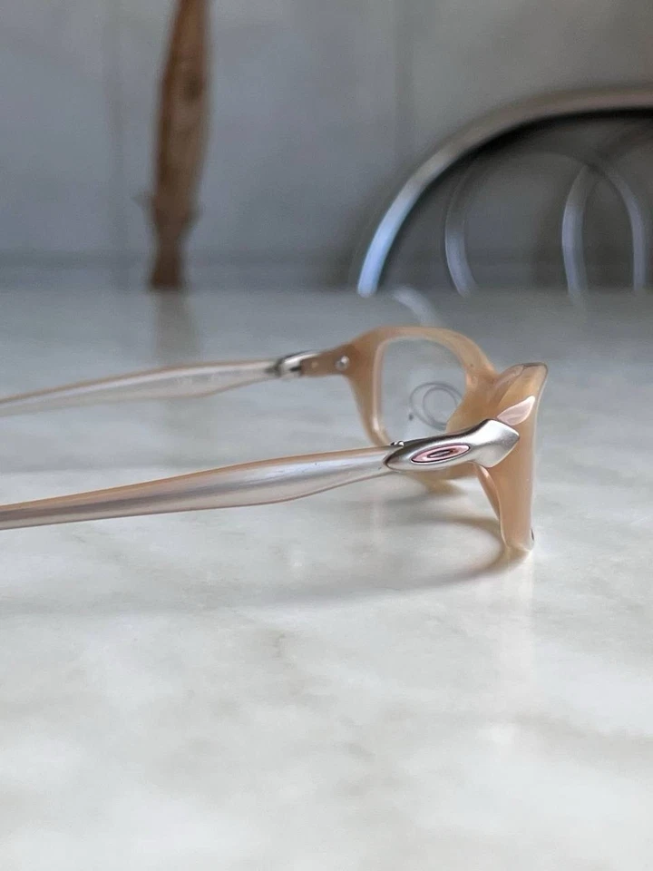 VINTAGE 00s OAKLEY SUNGLASSES PEARL FRAME DEMO LENSES Y2K GORPCORE STYLE Y2K - Image 4 of 4