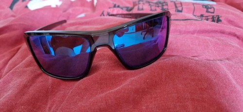 lunettes de soleil OAKLEY POLARISE   VALEUR  260 CEDER A 200 - Photo 6/6