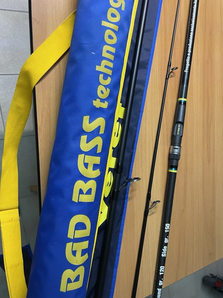 Canna Veret Andromeda Mt 4,30 120gr Ground 150gr Side Piu Tubo Rigido Bad Bass - Immagine 2 di 4