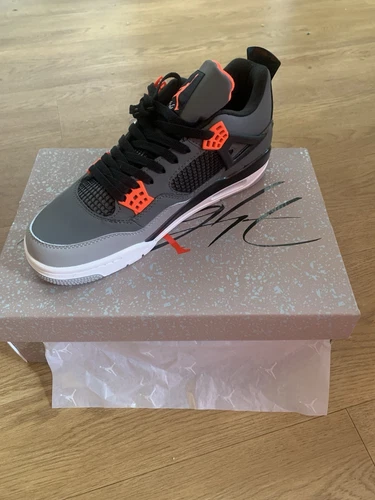 Jordan's taglia UK 8 5