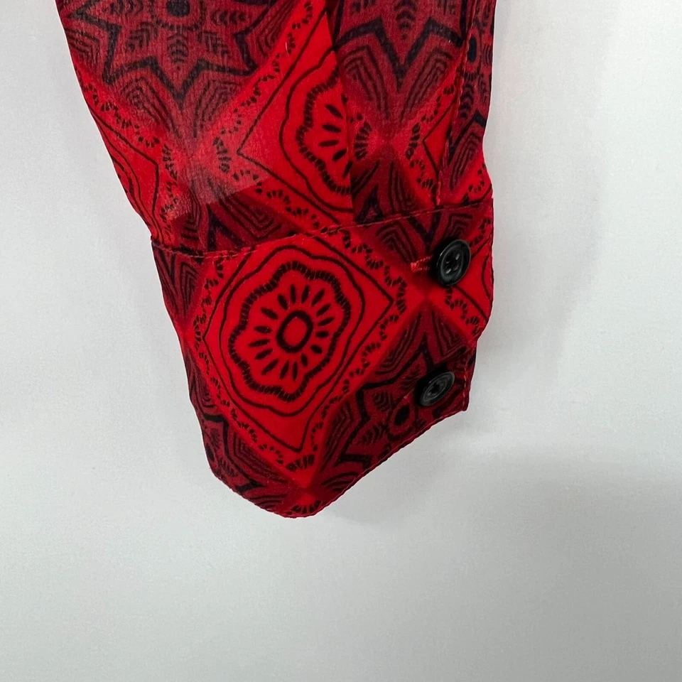 Blusa CAbi Diamante Mujer L Roja Estampada Recorte Manga Larga Capucha Cuello #3125 Foto 4 de 4